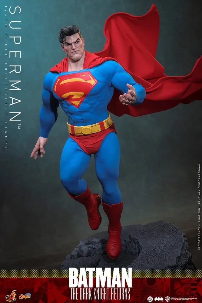 Batman The Dark Knight Returns Action Figure – Superman 1/6 34 cm 3