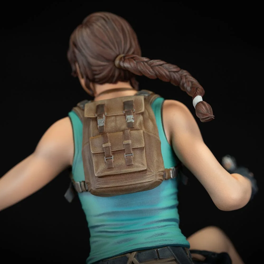 Tomb Raider Statue – Lara Croft with Swappable Accessories 24 cm 6