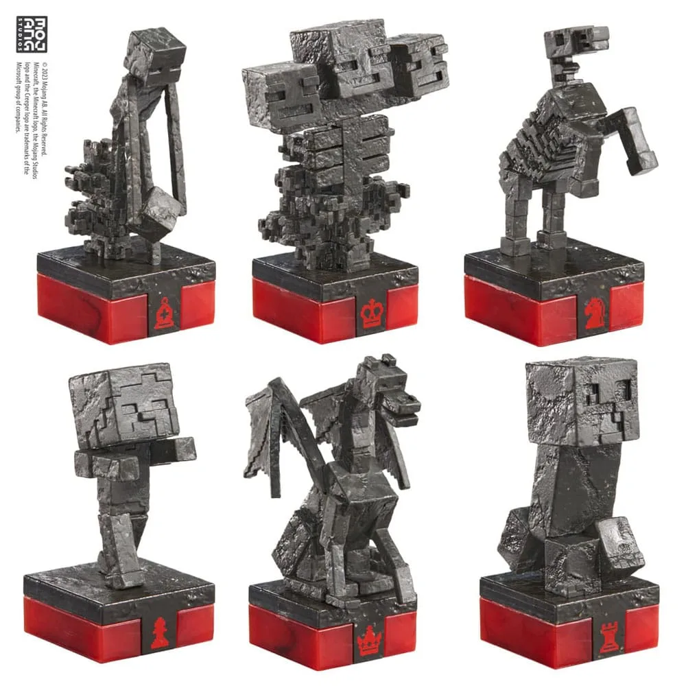 Minecraft Chess Set – Overworld Heroes vs Hostile Mobs 45 x 45 cm 2