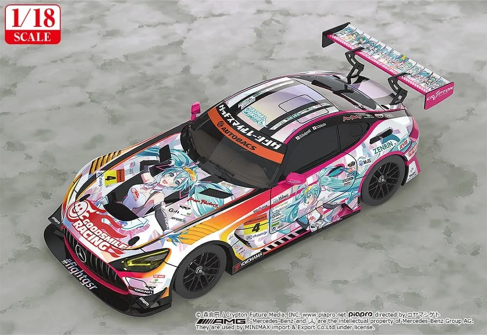 Hatsune Miku GT Project Model Car – AMG 100th Race 1/18 26 cm 2