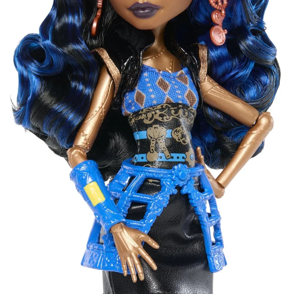 Monster High Collector Doll – Robecca Steam Reproduction 5