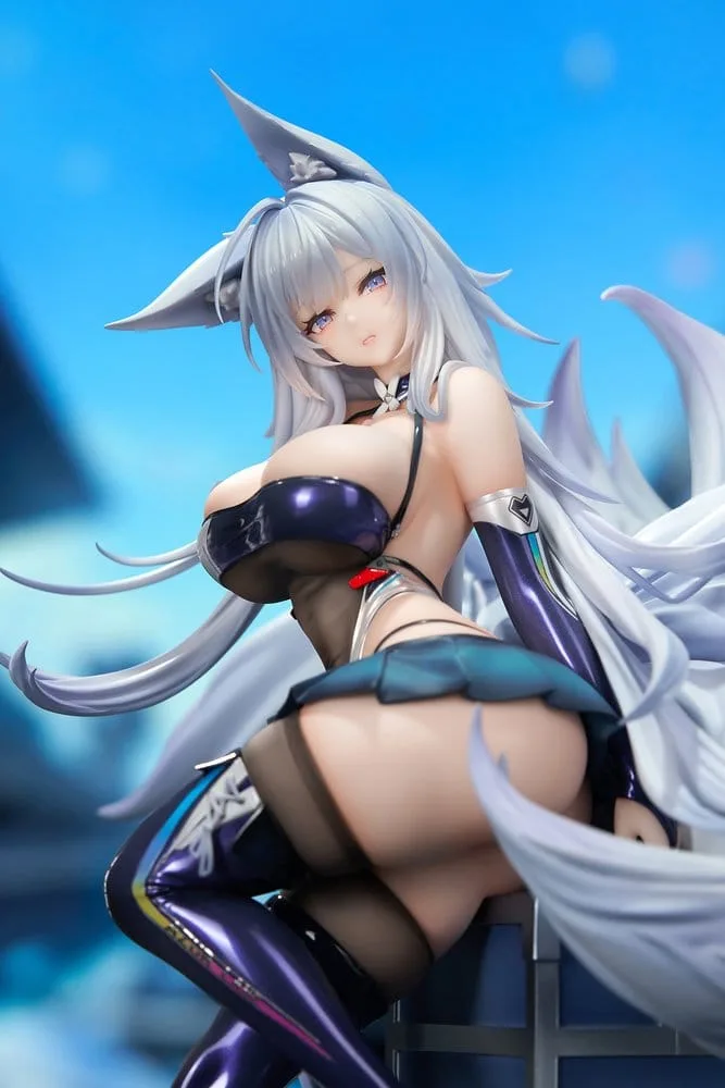 Azur Lane PVC Figure – Shinano Moonlit Chrome 1/7 25 cm 11