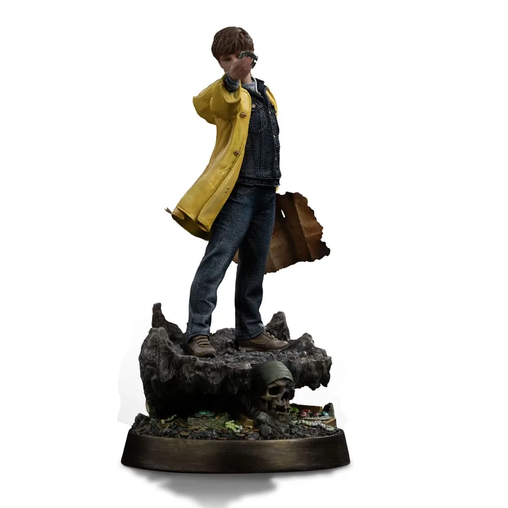The Goonies Statue – Mikey Walsh 40th Anniversary 1/10 21 cm 2