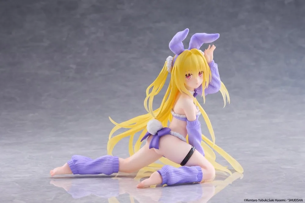 To Love-Ru Darkness Figure – Golden Darkness Fluffy Bunny 13 cm