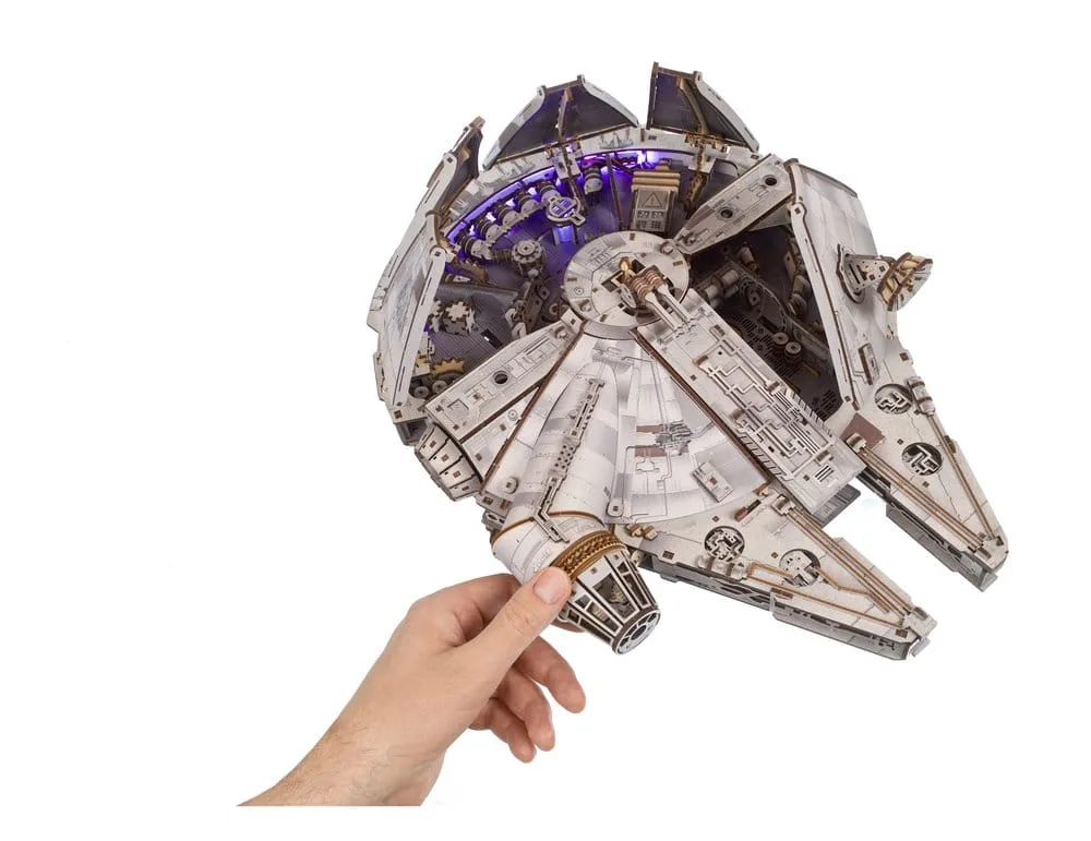 Star Wars Wooden Model Kit – Millennium Falcon 1/75 Scale 18