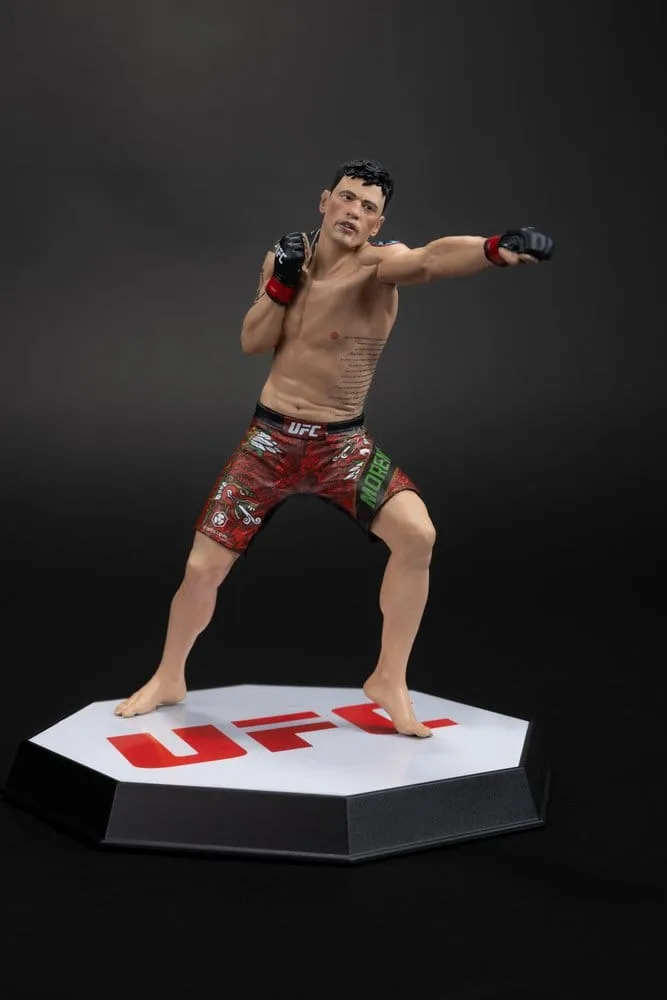 UFC PVC Statue – Brandon Moreno SportsPicks 16 cm 10