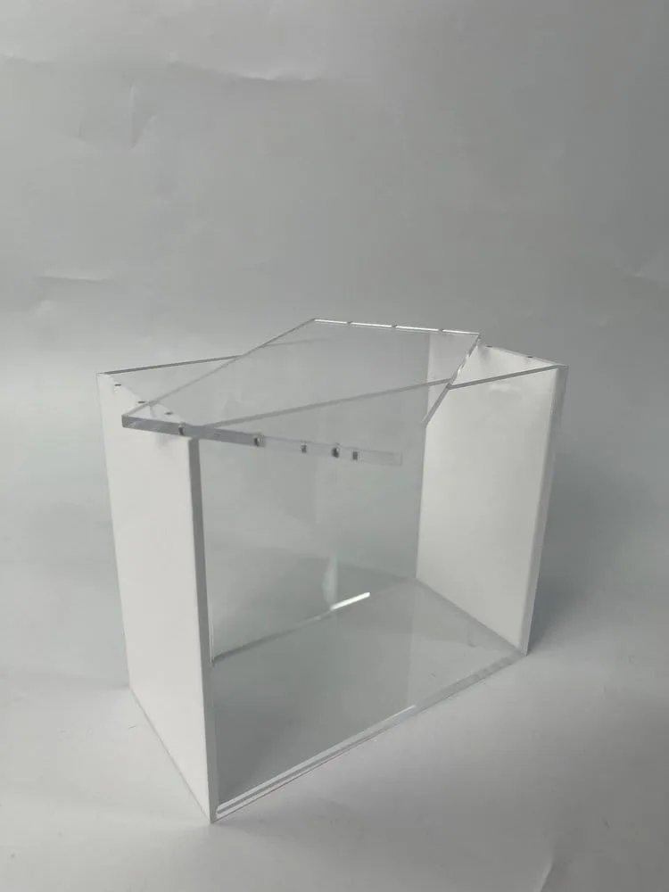 Evoretro Acrylic Display Case – White Magnetic ETB 3