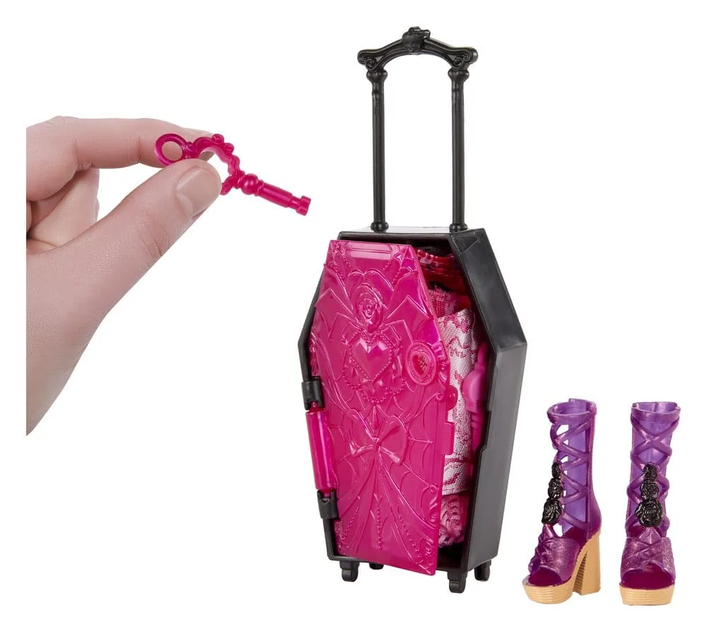 Monster High Doll – Draculaura Gore-geous Oasis 4