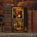 Rose Detective Agency Book Nook – CuteBee Bouwpakket 23 x 11 cm 4