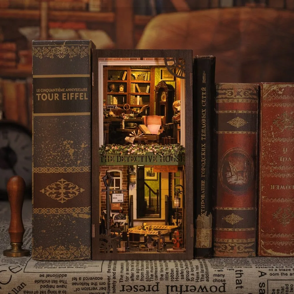 Rose Detective Agency Book Nook – CuteBee Bouwpakket 23 x 11 cm 4
