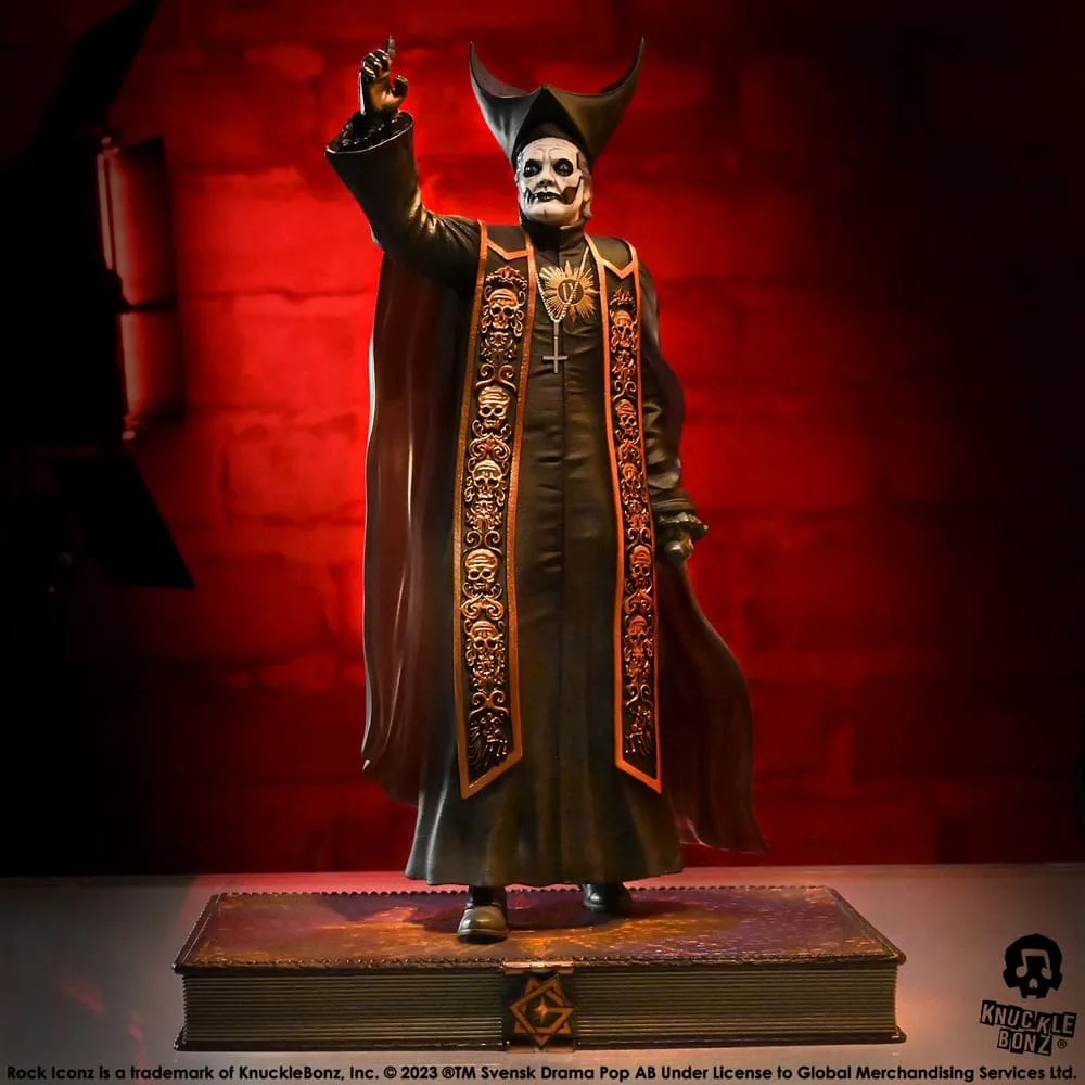 Ghost Beeld – Papa Emeritus IV Zwart gewaad 1/9 22 cm 10