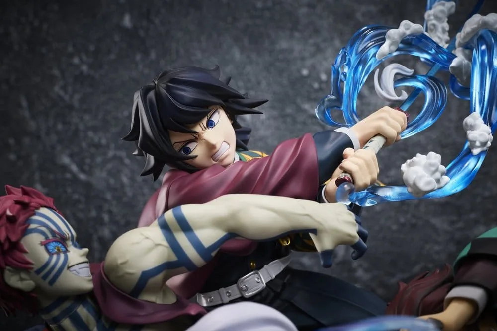 Demon Slayer PVC Figure – Tanjiro and Giyu with Akaza 13 cm 11