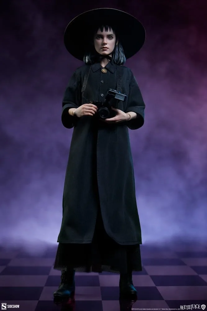 Beetlejuice Action Figure – Lydia Deetz 1/6 Scale 25 cm 2