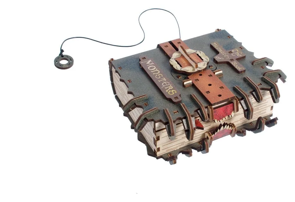 Harry Potter Wooden Model Kit – The Monster Book of Monsters 2
