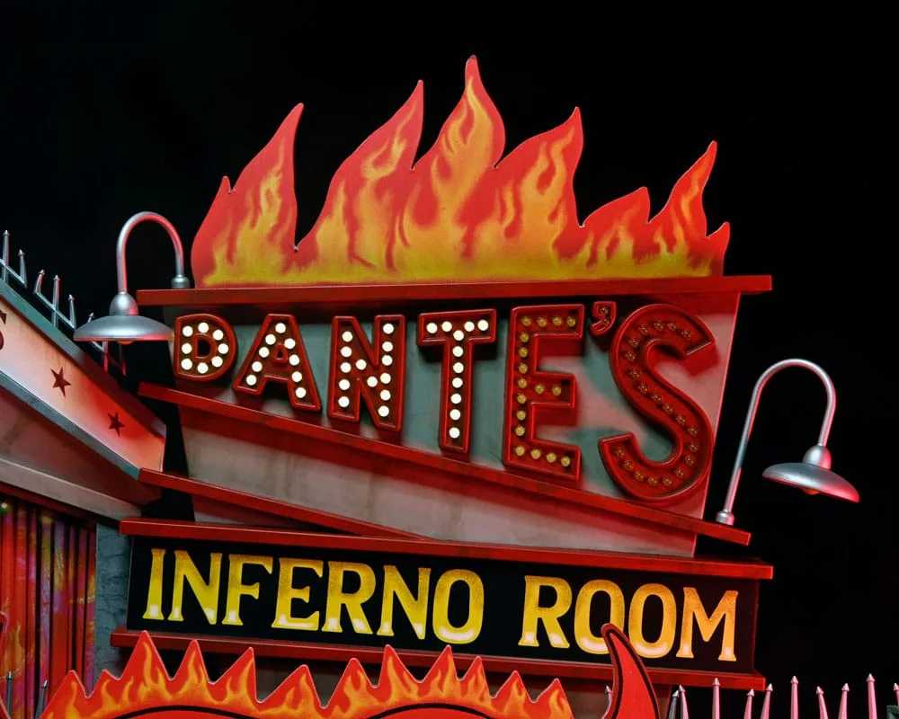 Beetlejuice Diorama – Inferno Room Deluxe Set 13