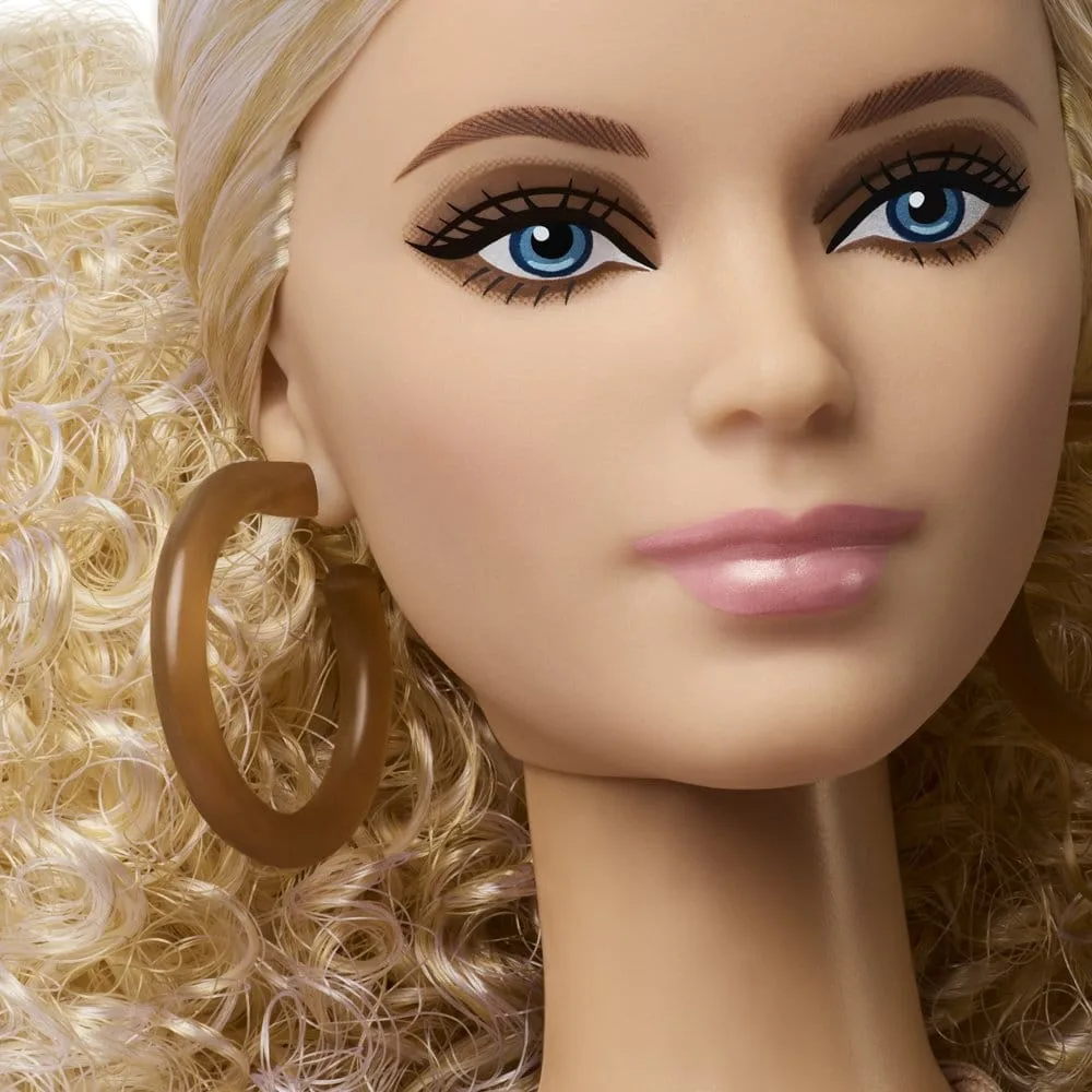 Barbie Signature Doll – Basics Model 07 9