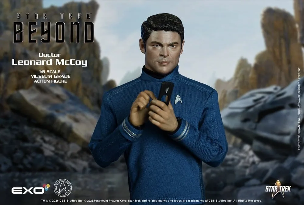 Star Trek Beyond Action Figure – Dr. Bones McCoy 30 cm 2