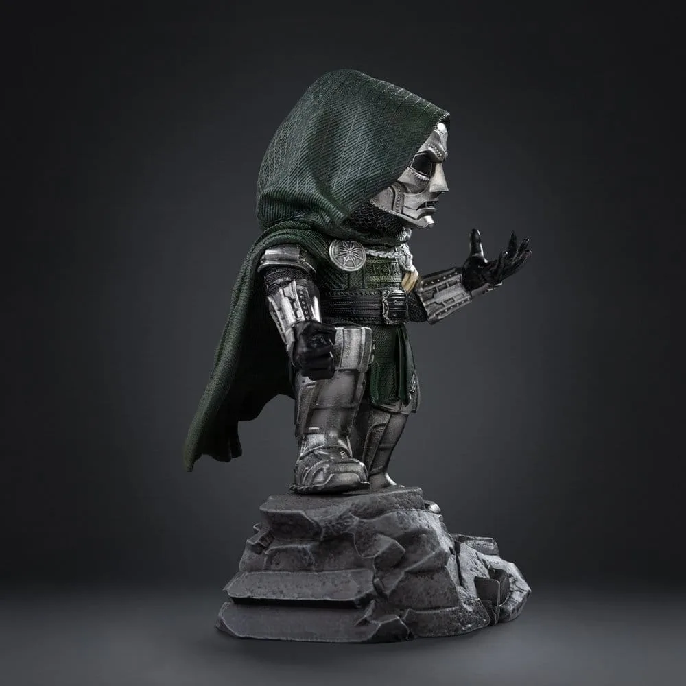 Avengers Doomsday Statue – MiniCo Doctor Doom 15 cm 8