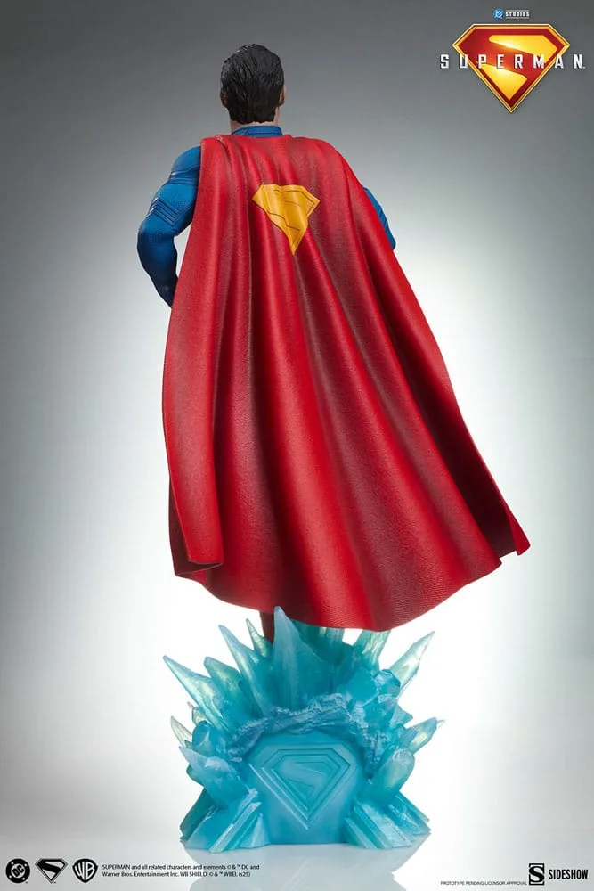 Superman (2025) Statue Bundle – With Krypto 61 cm and 23 cm 11