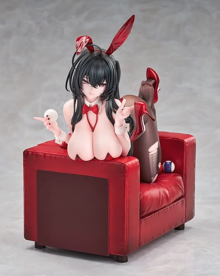 Azur Lane Figure – Taihou Fun on the Baize 1/7 22 cm 6