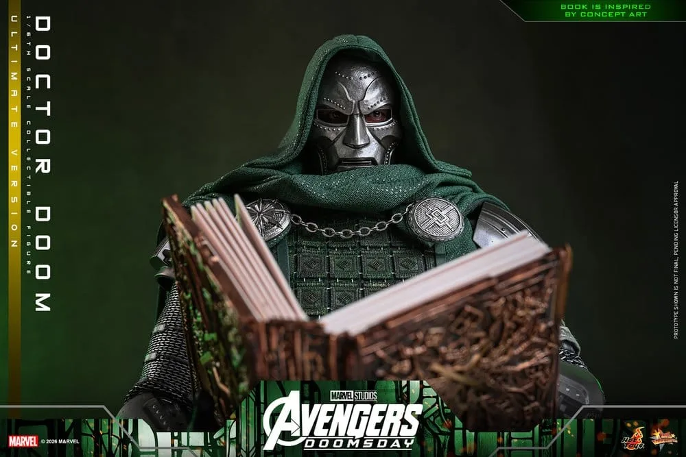 Avengers: Doomsday Action Figure – Doctor Doom Ultimate 31 cm 10