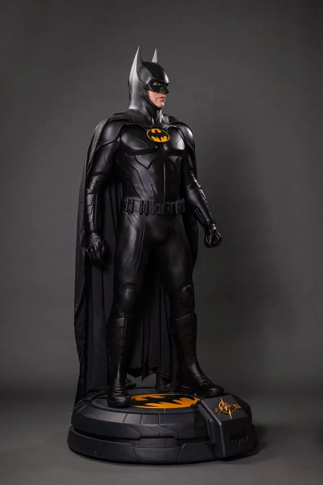 The Flash Life-Size Statue – Batman Keaton 2 211 cm 3