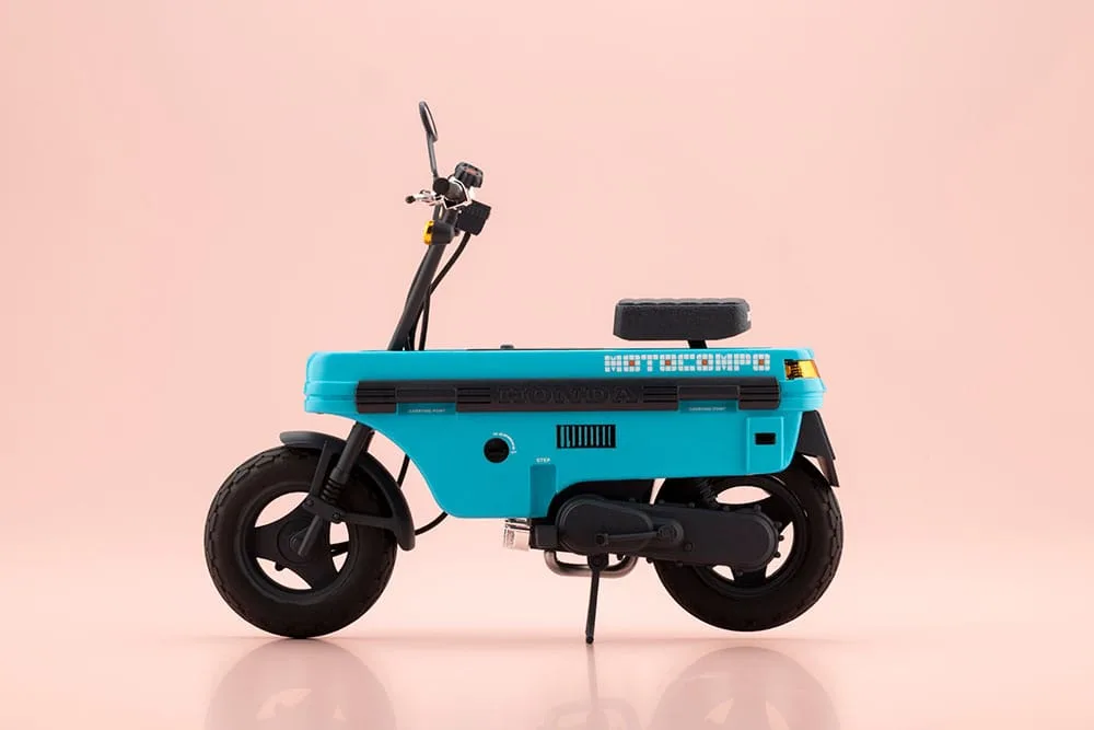 Megami Device Model Kit – Knight Alice with Motocompo 15 cm 9