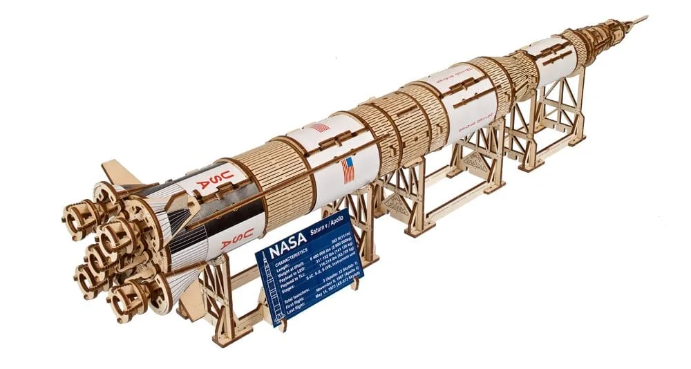 NASA Wooden Model Kit – Saturn V 1