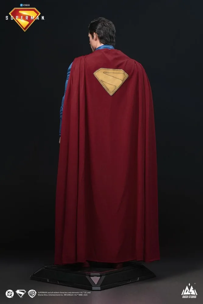 Superman Life-Size Statue – 2025 Film Edition 208 cm 12
