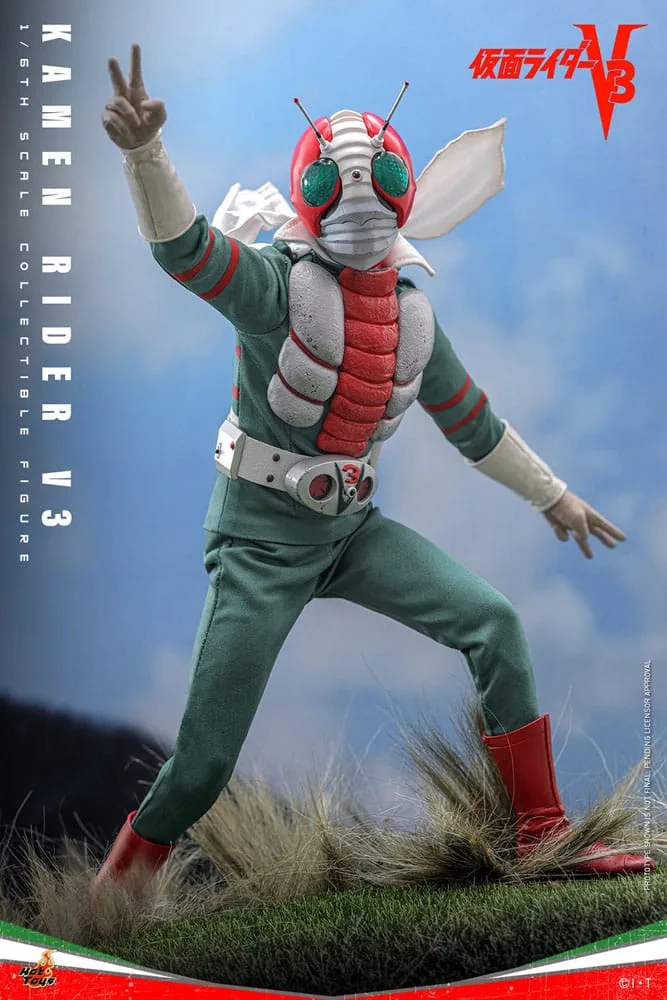 Kamen Rider Actionfigur – V3 mit LED-Augen 1:6 30 cm 3