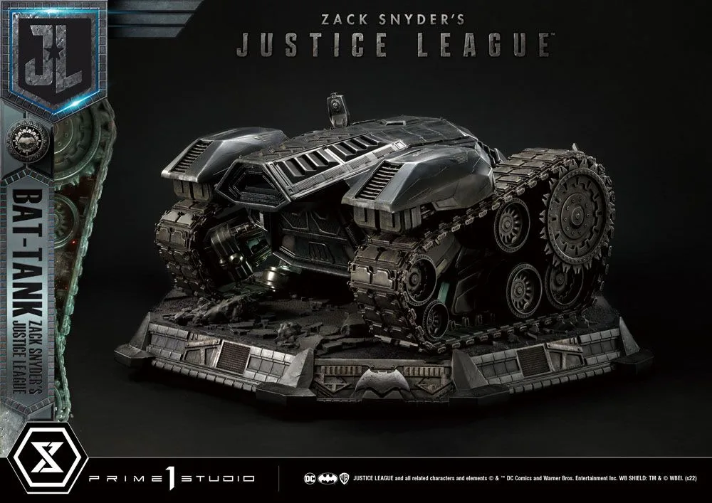 Zack Snyder’s Justice League Diorama – Bat-Tank 36 cm 5