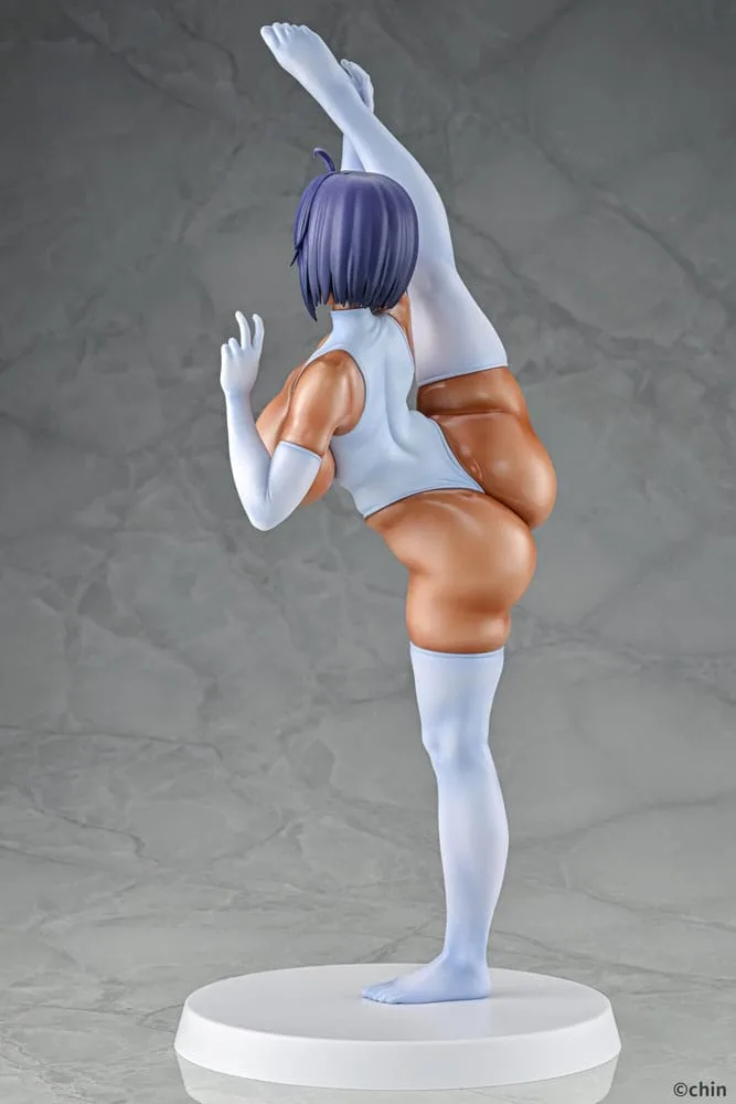 Swim Team Captain Statue – Marina Hishimori Suntan 1:5 34 cm 7