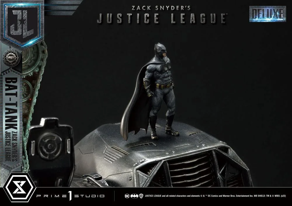 Zack Snyder’s Justice League Diorama – Bat-Tank Deluxe 36 cm 17