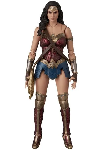 Wonder Woman Action Figure – MAFEX Justice League Version 15 cm
