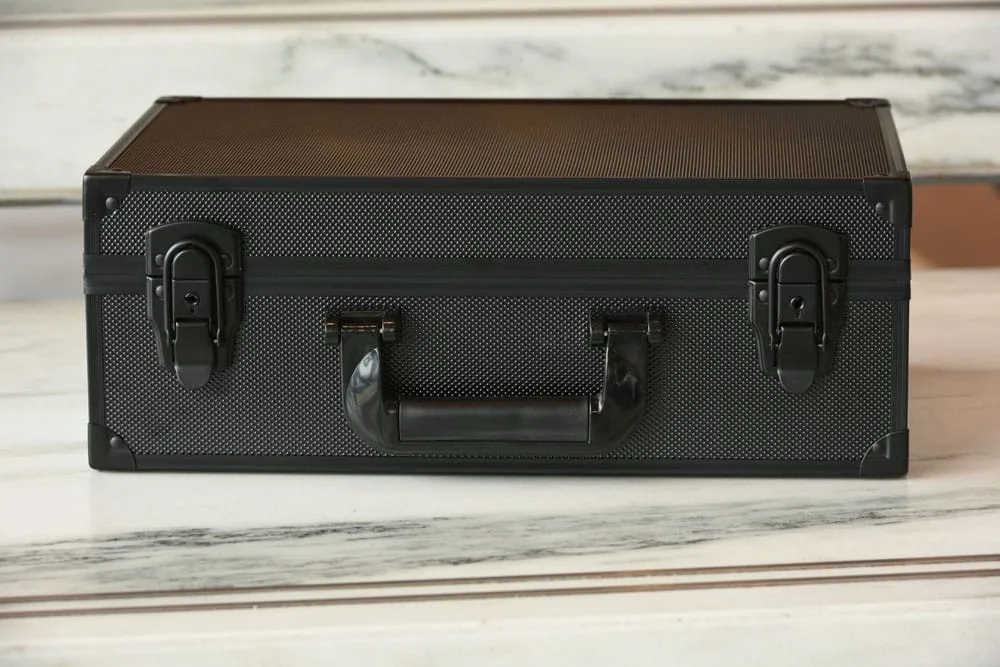 Evoretro Trading Card Suitcase – Black Combination Lock 2