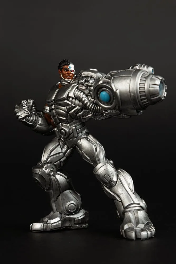 DC Comics Vinyl Statue – Todd’s Mods Cyborg 12 cm 10