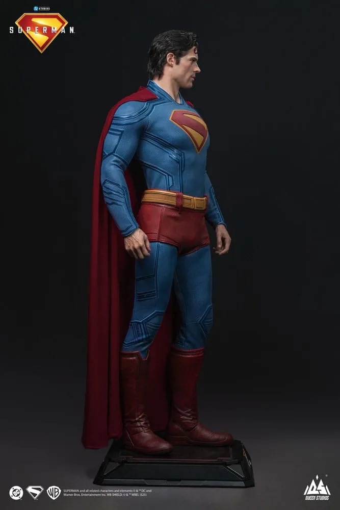 Superman Life-Size Statue – 2025 Film Edition 208 cm 9
