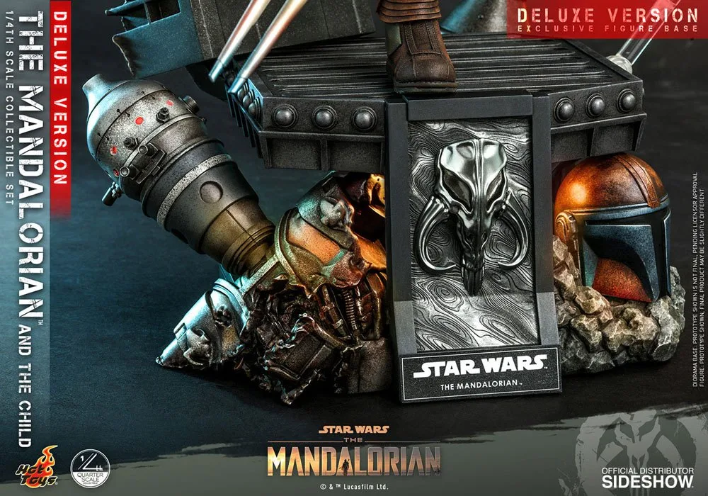 Star Wars Action Figures – Mandalorian and Child Deluxe 1/4 Scale 2