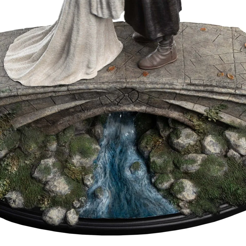 Lord of the Rings Mini Statue – Aragorn and Arwen 24 cm 4