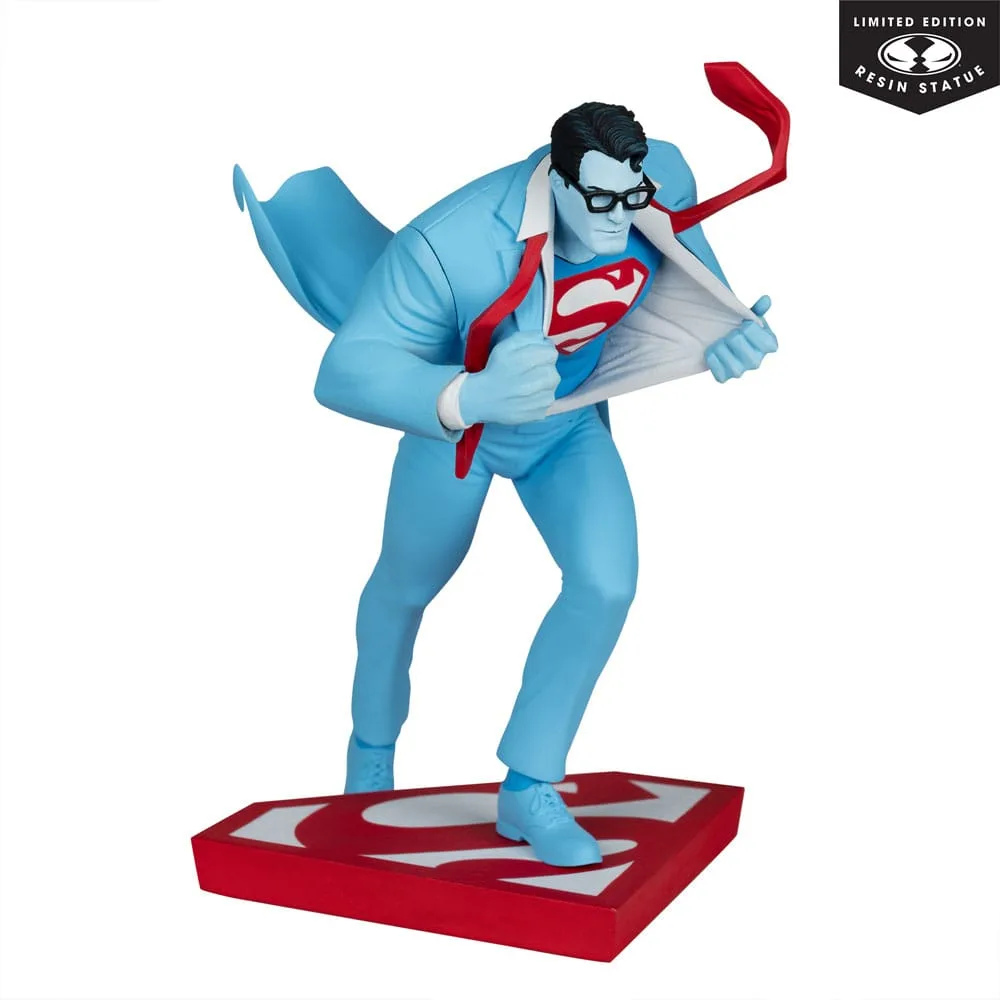 DC Superman Statue – Clayton Henry Red and Blue 1/10 16 cm 4