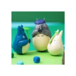 My Neighbor Totoro Figurine – Big Totoro with Leaf 7.3 cm 2