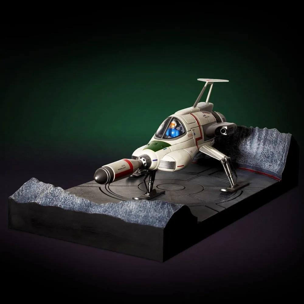 UFO Die-Cast Replica – Deluxe Interceptor 18 cm 2