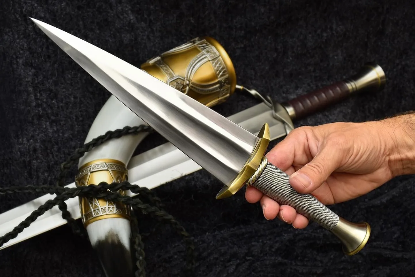 Lord of the Rings Replica – Boromir’s Dagger 1/1 Scale 50 cm 2
