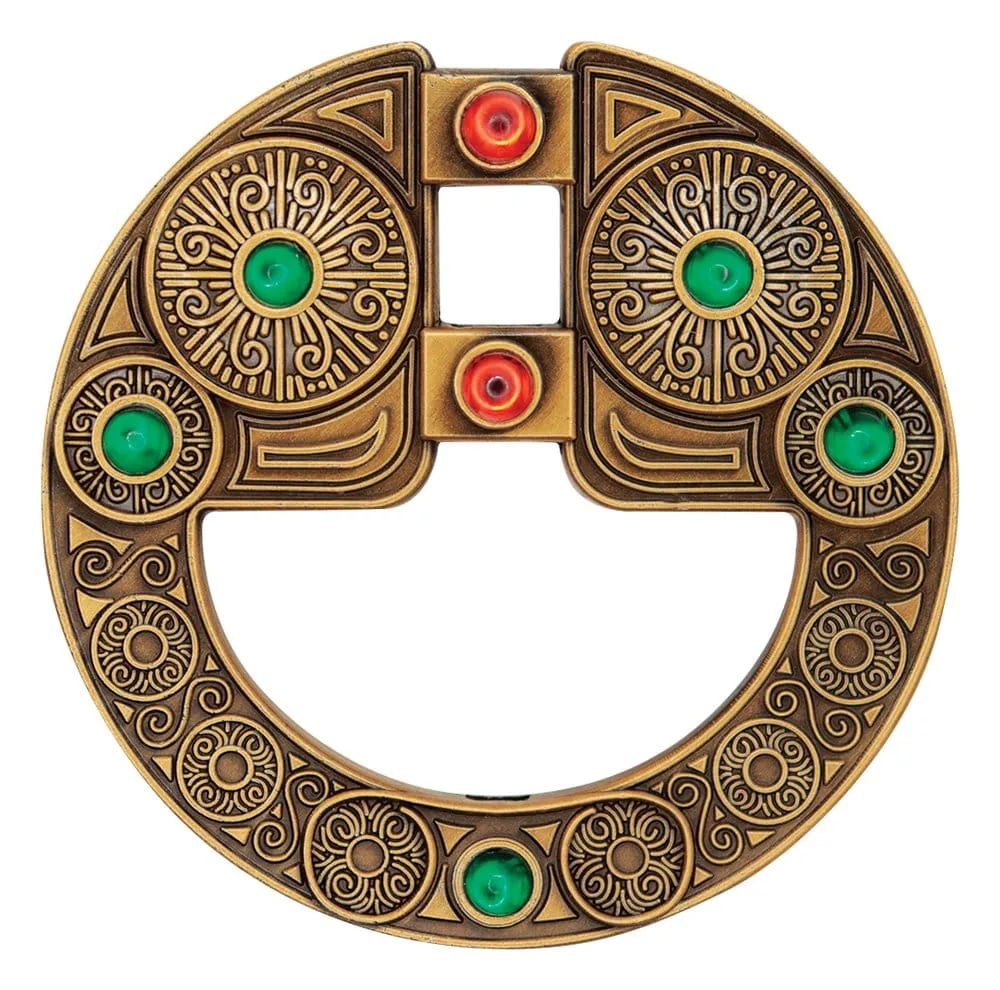 The Witcher Replica – Renfri’s Brooch 1/1 Scale 5