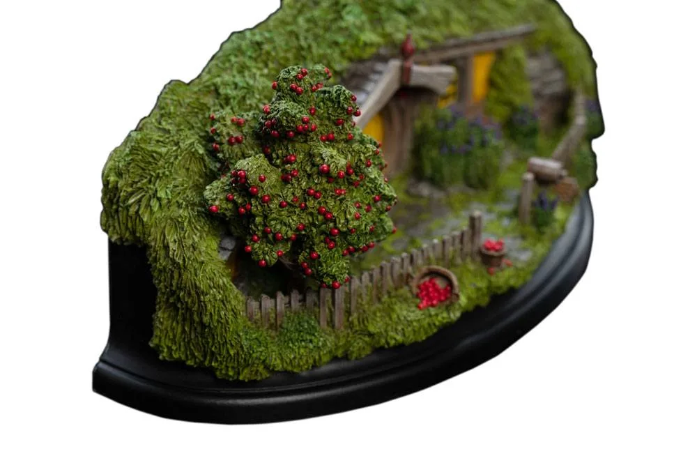 The Hobbit Sammlermodell – Number 13 Apple Orchard 20 cm 3