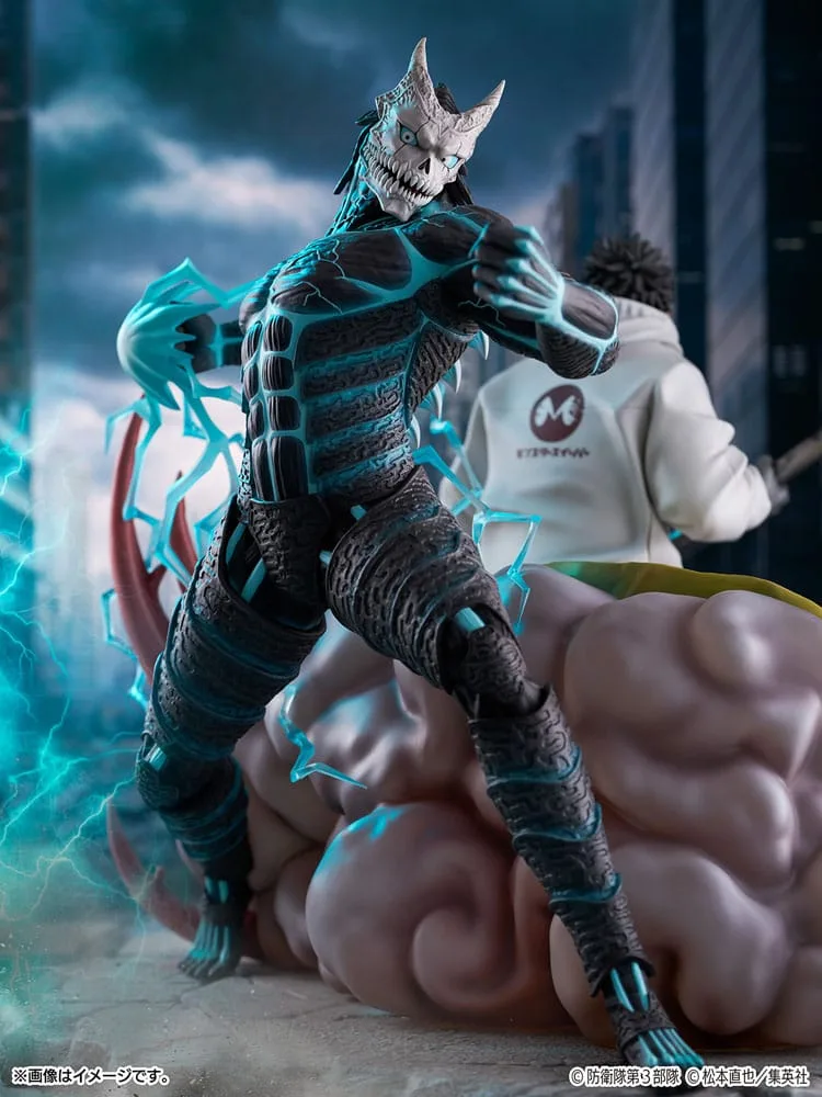 Kaiju No. 8 Statue – Kafka Hibino Duo 1:7 Scale 29 cm 4