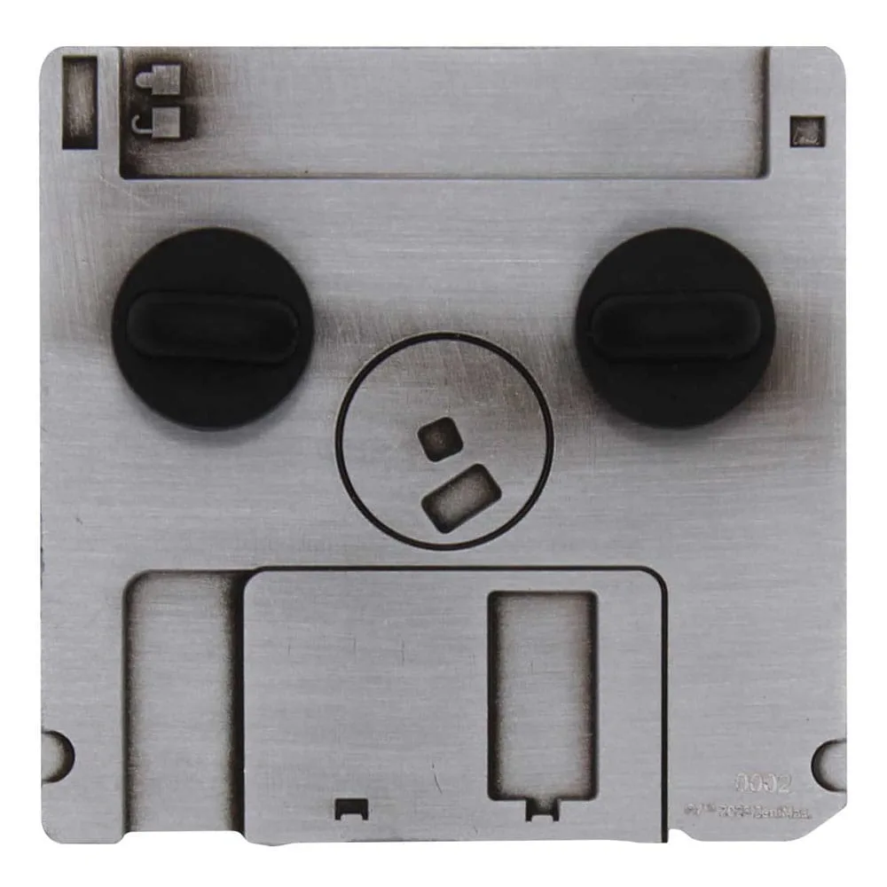Doom Pin Badge – Limited Edition Floppy Disk 45 x 45 mm 2