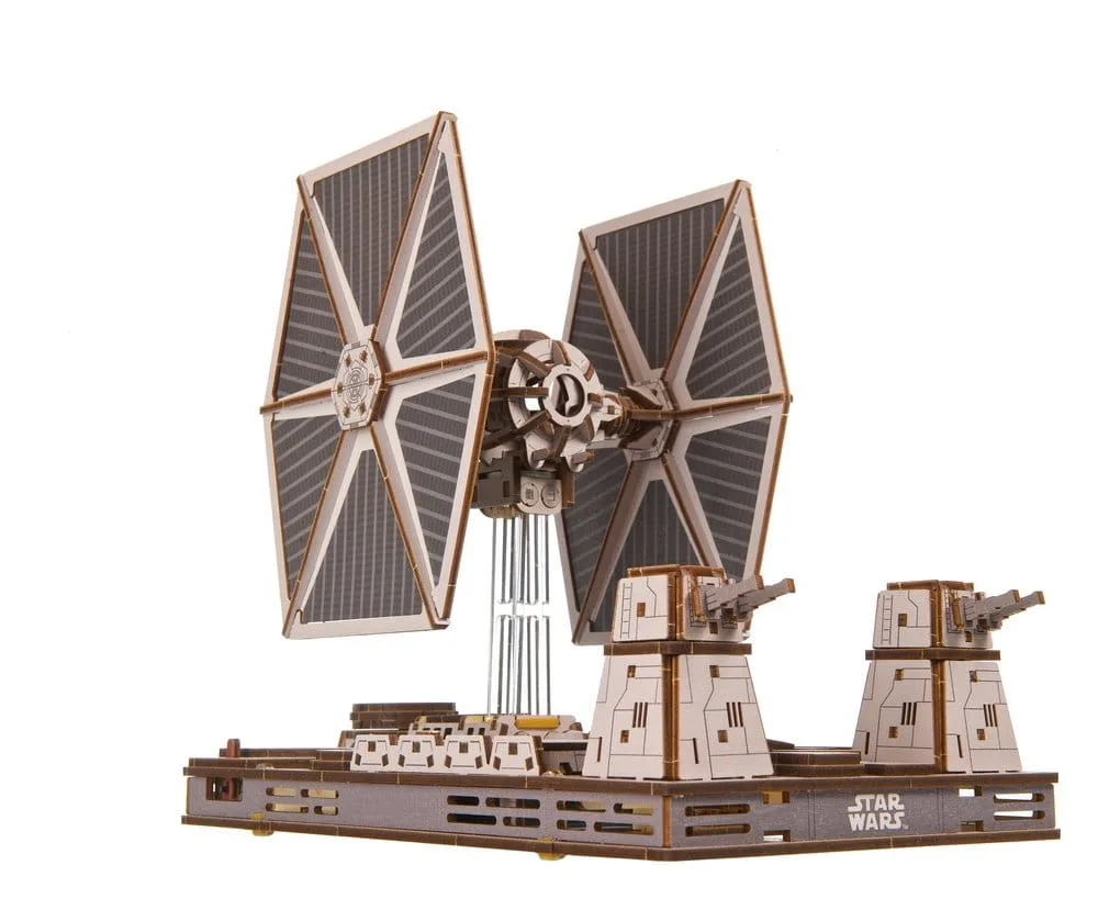 Star Wars Holzmodellbausatz – TIE Fighter mit Ständer 8