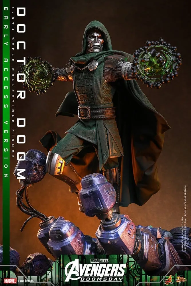 Avengers Doomsday Action Figure – Doctor Doom 31 cm 4