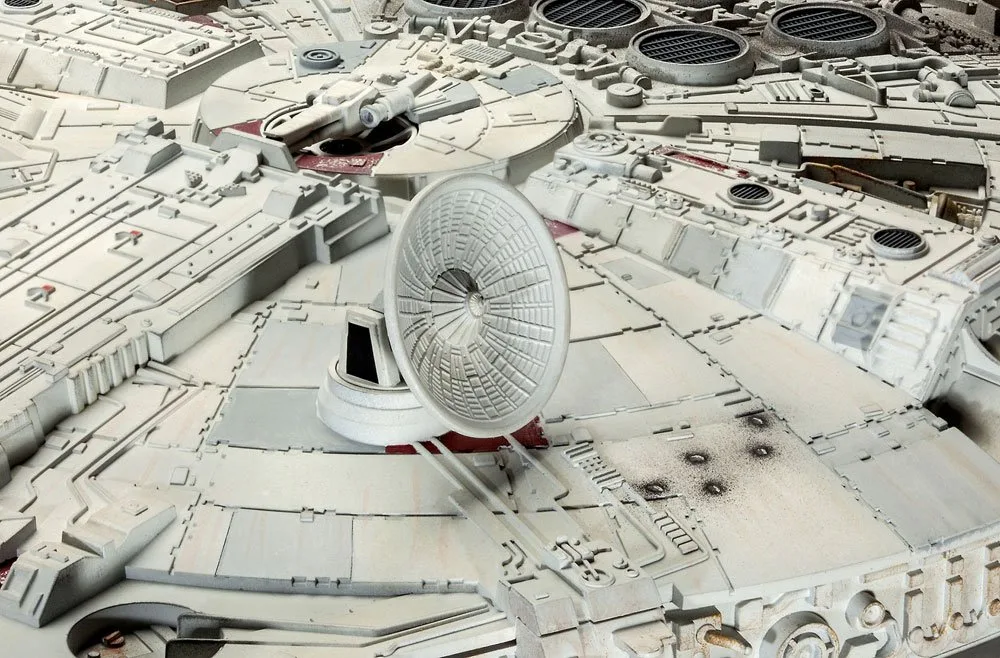 Star Wars Model Kit – Millennium Falcon 1:72 37.5 cm 3